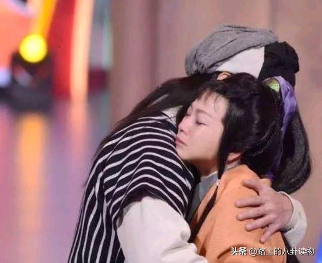 正式宣布不再出演小品后，王牌节目组给宋丹丹送的退休礼物太用心