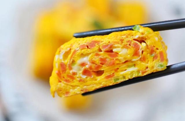 10分钟就搞定的火腿奶酪厚蛋烧，早餐不用愁，比水煮蛋还要好吃