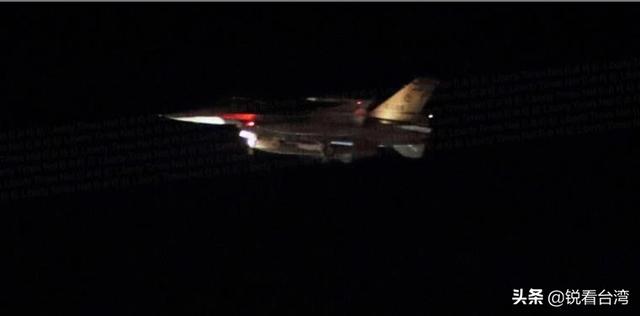 台军所有基地飞机轮流升空，民众&ldquo;吓醒了&rdquo;！解放军战机昨夜2度巡航让台军恐慌（多图）