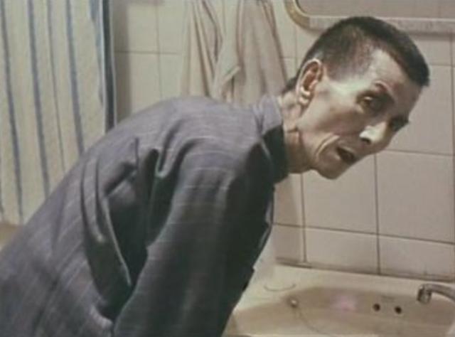 还以为《山村老尸》只是恐怖片？21年后才真正看懂它背后的含义