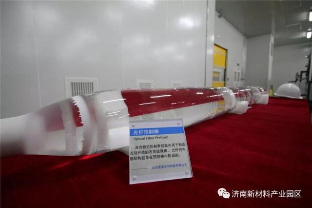 省委常委、市委书记王忠林到济南新材料产业园区观摩评议重点项目