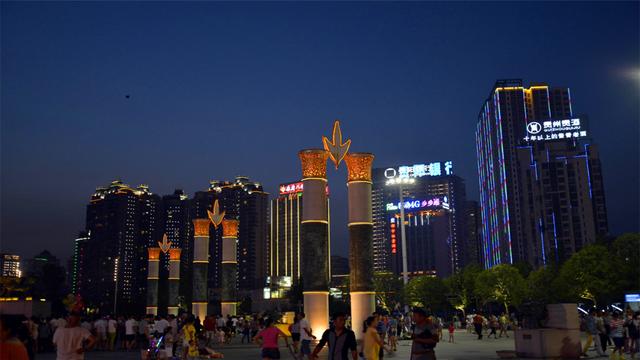 我国唯一“三不靠”省，不靠江不靠海不靠边，