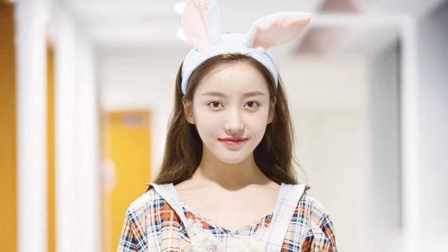 姜贞羽含泪发文退赛，《创3》失去“异域”美女