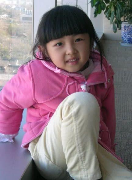 与关晓彤同为国民闺女的张子枫，究竟赢在哪里？看看这个就知道了