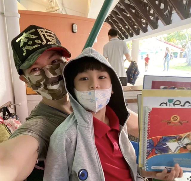 NeiNei在自家办泳池趴，吴尊怕儿媳将来不愿和自己住，Max有妙招