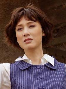 半辈子|李建群是谁？美了半辈子的演员，做了一辈子设计，却不幸患癌离世