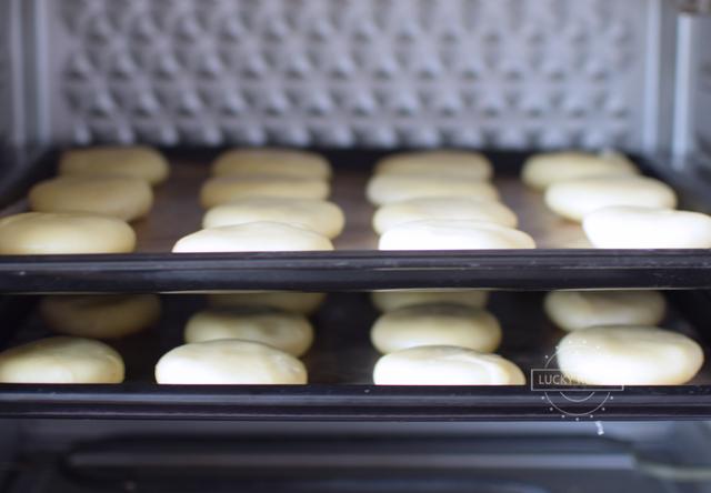 自制绿豆酥太成功了，层层起酥，咬一口掉一地，做法原来这么简单