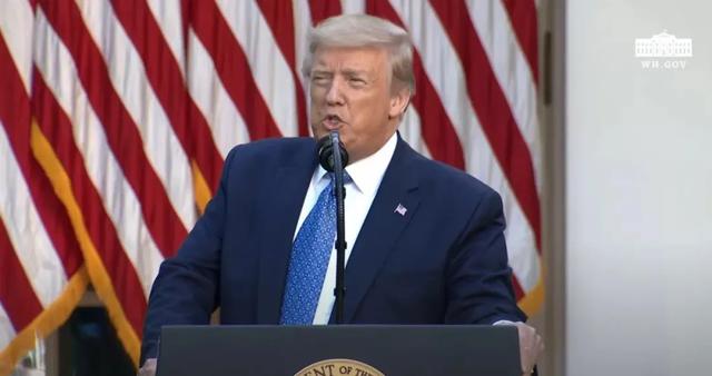 “我在美国亲历两次暴乱，身后是催泪瓦斯和橡