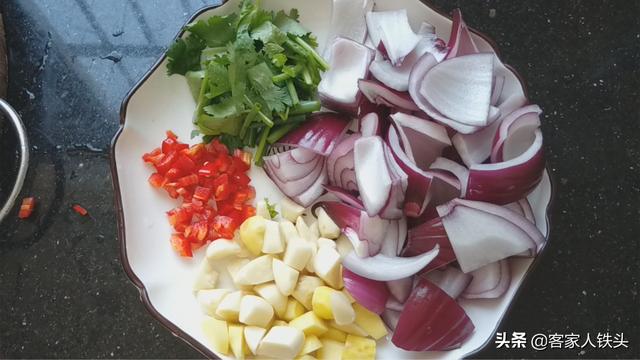 爱吃鱼肉收好喽，这一个做法一吃就爱上，香味四溢做法简单，好吃