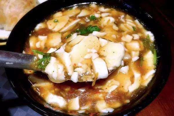 南方朋友豆腐花这样吃？北方网友表示根本下不