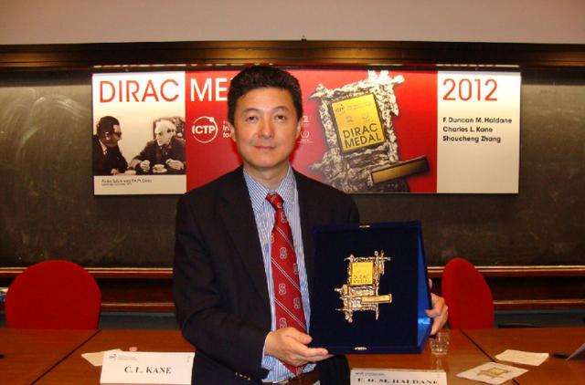 两大华人天才科学家在回国前夕意外身亡，死因