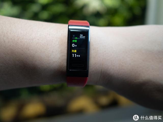 独立GPS + 血氧检测功能：HUAWEI 华为手环4 Pro上手体验