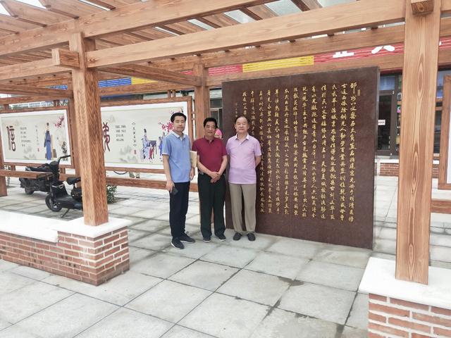 今日八义集  苏北展新容---徐庐陵力作《古镇新姿》丹青焕彩