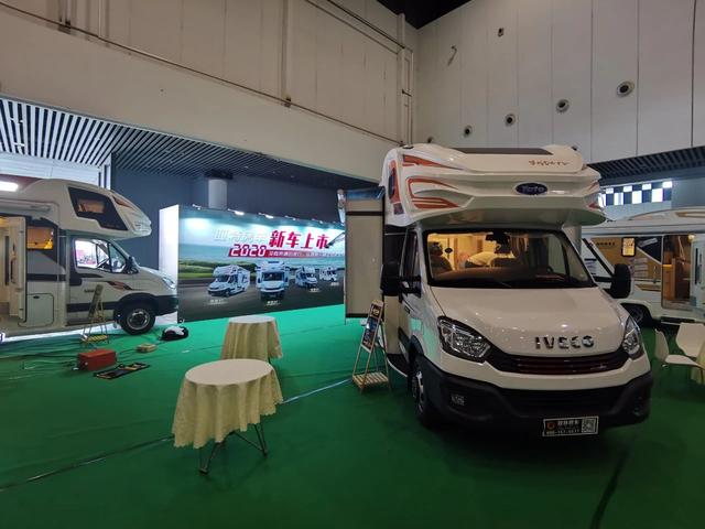 國(guó)六V90 B型房車(chē) 用空間創(chuàng)意打動(dòng)你的順旅房車(chē)