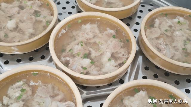 客家这一碗汤很出名，传统味道营养好喝，一人一碗，喝一口就爱上