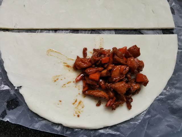 免揉面，适合早餐吃的酥皮馅儿饼，10分钟出锅，厨房小白秒变大厨