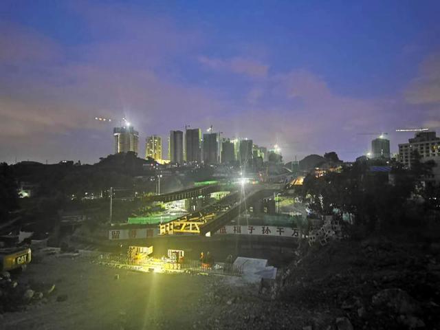 人春钢构承建的马王庙金钟河桥工程——实现贵阳市“两个第一”