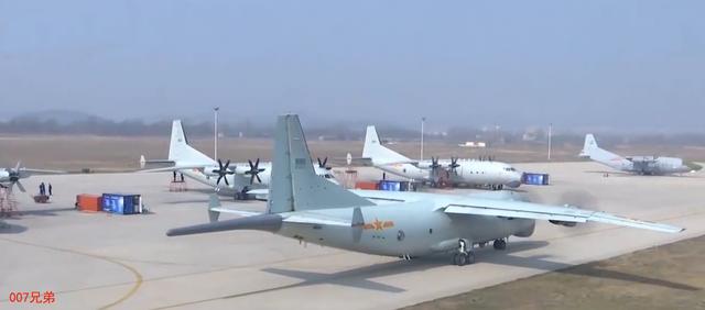 我国预警机和反潜机配备双层卧铺？保持战斗力