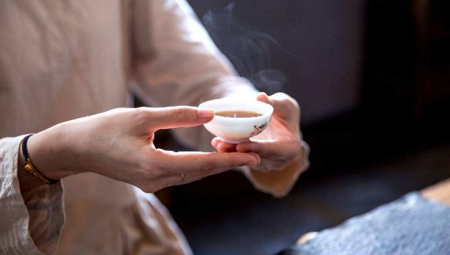 男子称未婚妻性冷淡要退彩礼:双方为这“一丁点”小事翻脸,值吗