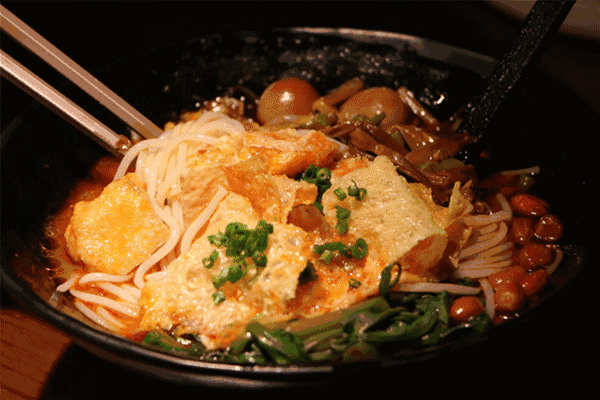 人均不到500，被央视点赞！这座城市随便一张风景照都是屏保