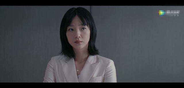 《三叉戟》傻白甜夏靜怡執迷不悟，得到匿名資料后卻向黃有發告密