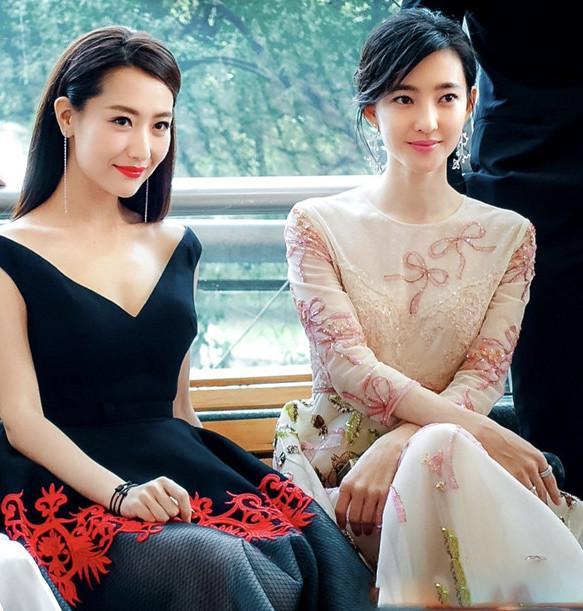 王丽坤美不过她，24岁被成龙捧红后，如今女儿已