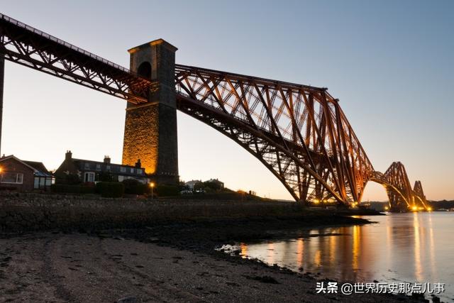 20张图告诉你，130年前建成的英国跨海大桥，为何