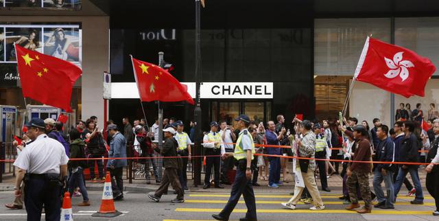 给“港独”增加护身符？英首相修改涉港移民法