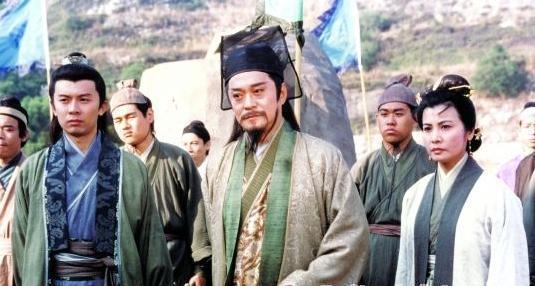 23岁出道拍戏，成名后放弃百亿家产出家成为一代