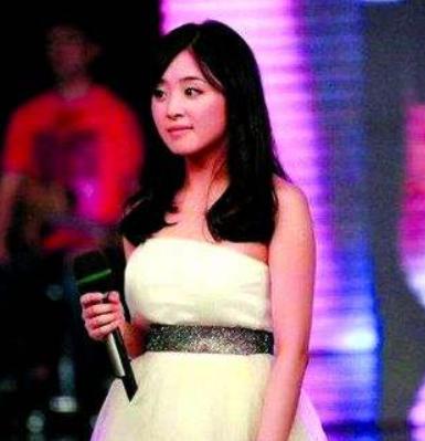 迪士尼在逃公主，唱歌配音演戏3不误，网友：投票居然倒数第一？