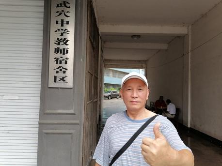 湖北武穴：郭林云与歹徒搏斗中3刀，两年从军，军魂入骨
