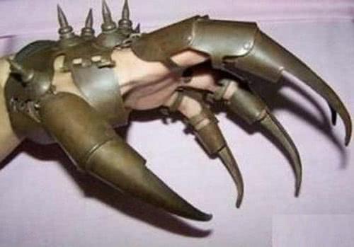 世界4大绝杀武器：印度断喉，日本撕肉，中国这款堪比血滴子