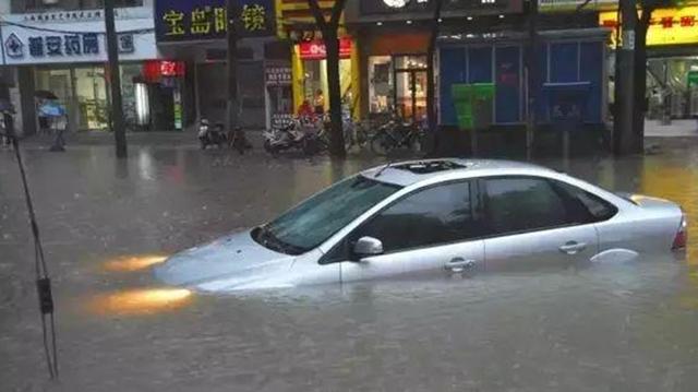 东北一场大暴雨，彻底揭开新能源的遮羞布，车主：谁买谁后悔