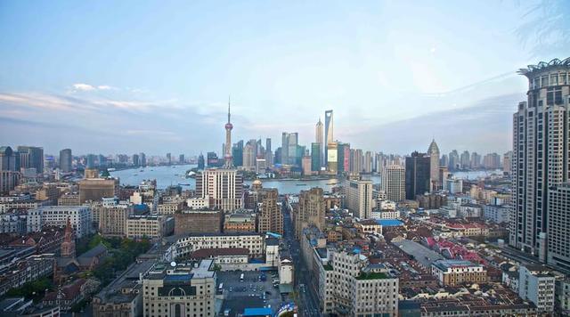 以国际大都市为鉴构建基于轨道交通体系的上海大都市圈