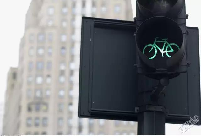 奥园骑行存隐患 这里为何是骑行爱好者们的选择