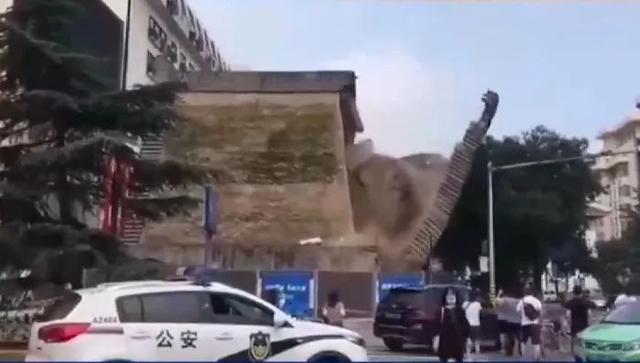 西安城墙坍塌处为修复保护砌体，事发前施工单位早有察觉