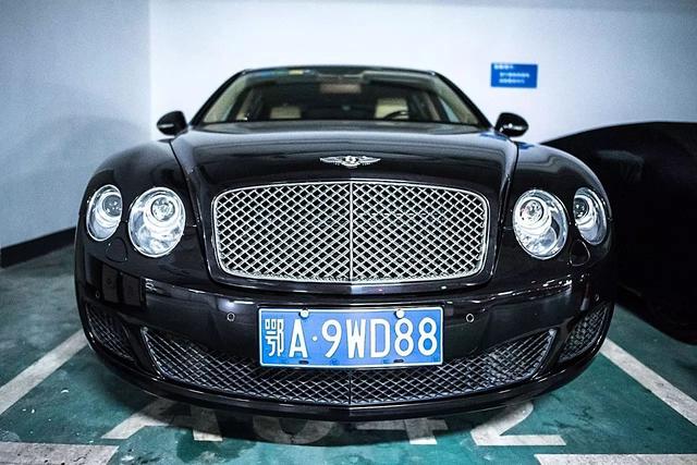 武汉豪车最多的7家停车场大曝光！贫穷限制了你