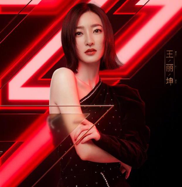 她被称为“素颜女神”，8年青春给了乔振宇，王