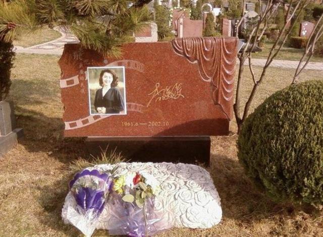 红颜薄命李媛媛：孕期患癌拒治疗，留2岁儿离世，陈道明自责不已