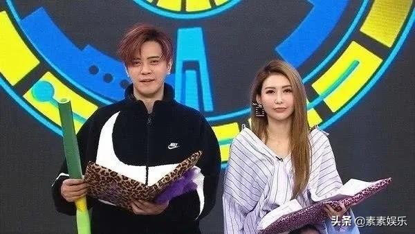 风波|罗志祥分手风波后首露面！与好友深夜球馆打球被直击 面容憔悴瘦了一圈