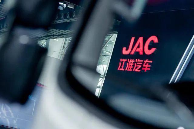 大众在华又开先河！80亿拿下江淮50%股份，首家外