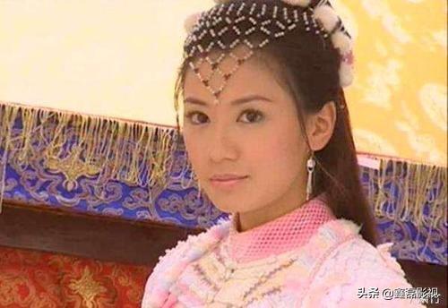 倚天屠龙记:围攻光明顶，张无忌受伤，为何赵敏