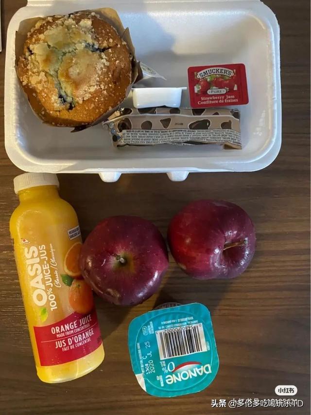 从国内回加拿大de隔离日记：隔离酒店每天吃的是这样的...