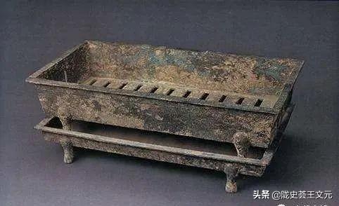 甘肃河西走廊出土，汉代迷你烧烤炉，便携使用