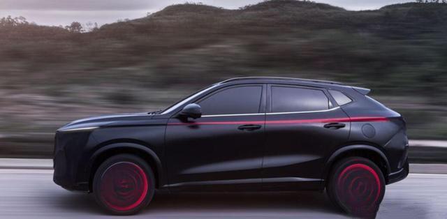 长安又一黑马SUV，气场直逼X5！1.5T爆300牛米，外观成最大亮点！