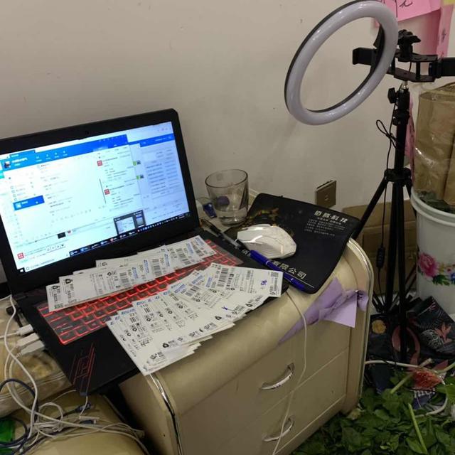 一束鲜花的进城之路：98天后，30%鲜花凋谢在路上