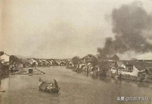 日军占领湖州，砍了一百只三寸金莲摆在路边