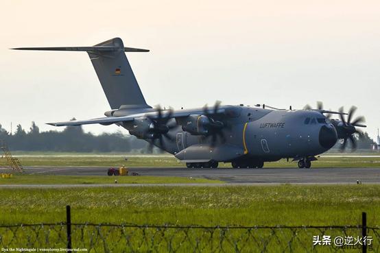 欧洲的标准运输机！能当加油机的A400M！西方最大