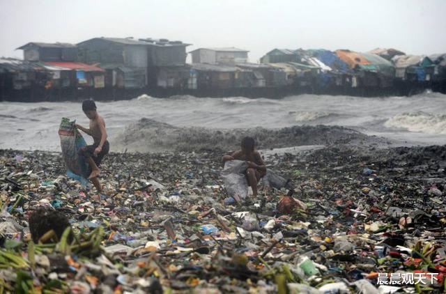 从不“避孕”的国家，人口已经破亿，游客：再