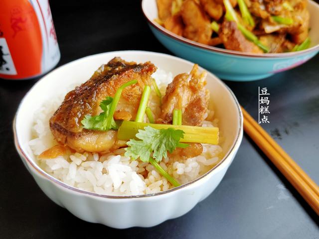 孩子考试，多吃鱼，学会这2招，鱼肉入味鱼皮不破，真好用